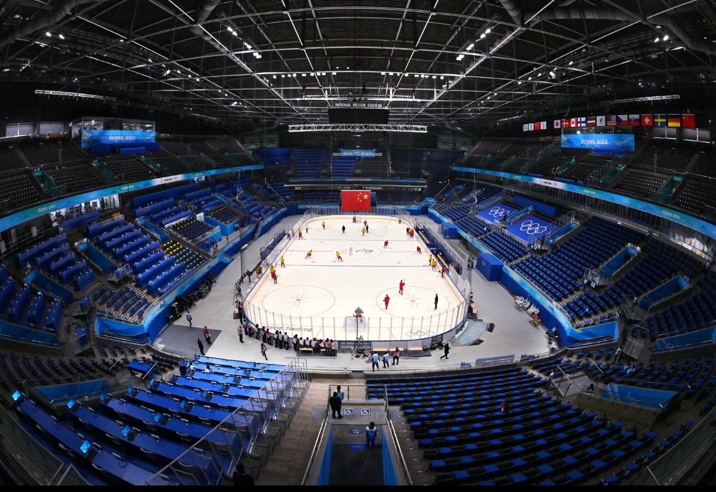 Pista de hielo cubierta para patinaje comercial y eventos deportivos