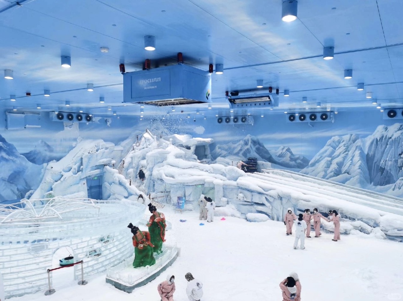 Instalación de máquina nevada para proyectos de efecto nieve en interiores
